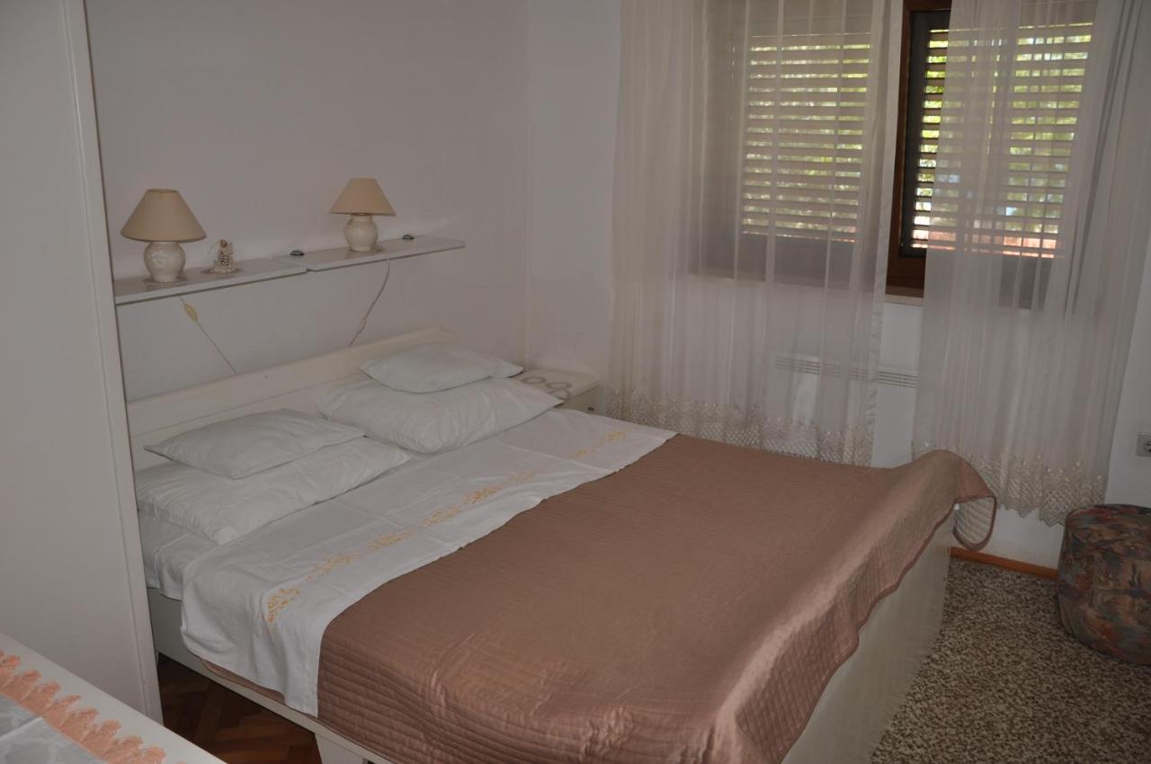 Apartmani Karla Klenovica Bagian luar foto