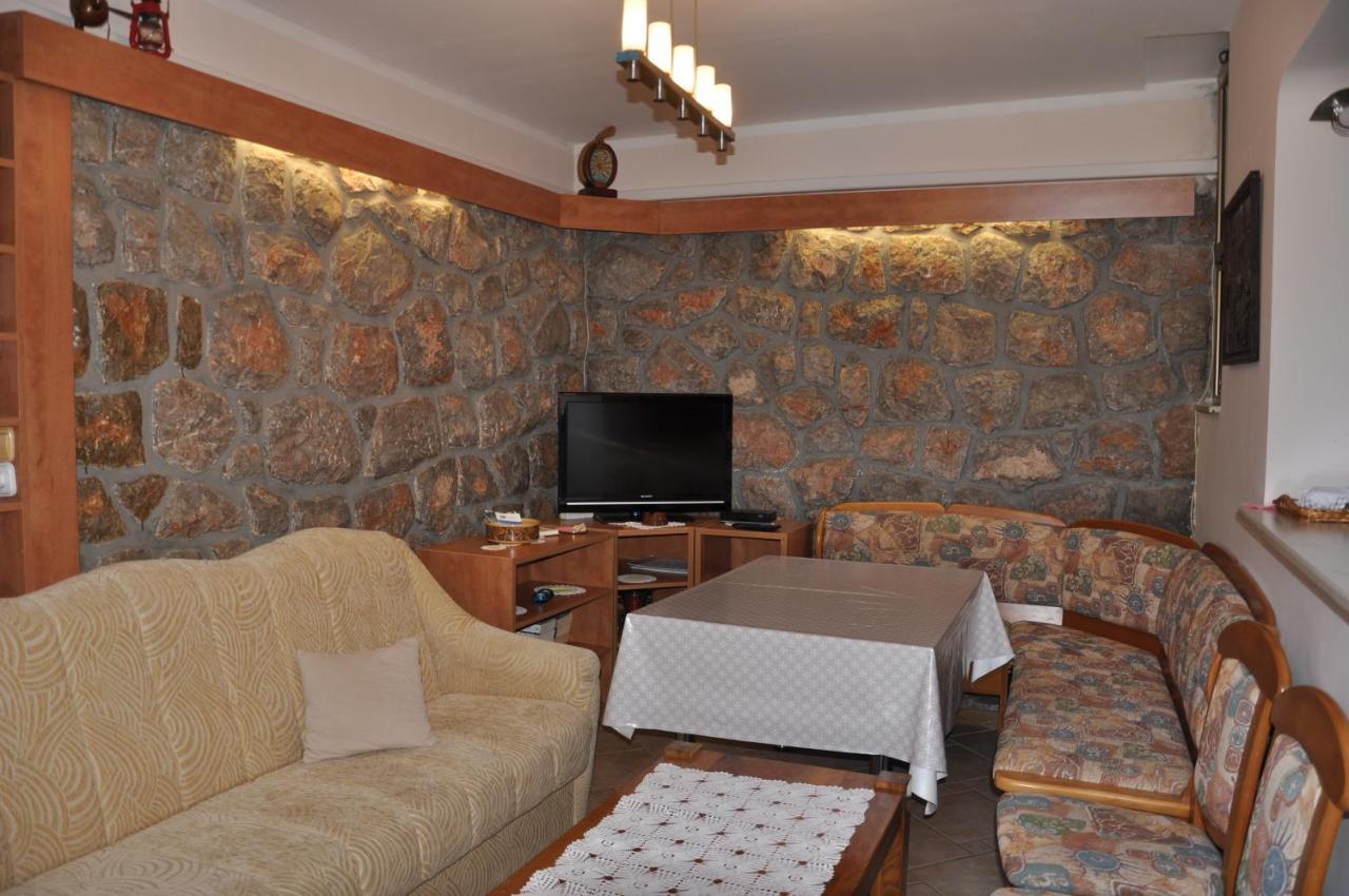 Apartmani Karla Klenovica Bagian luar foto