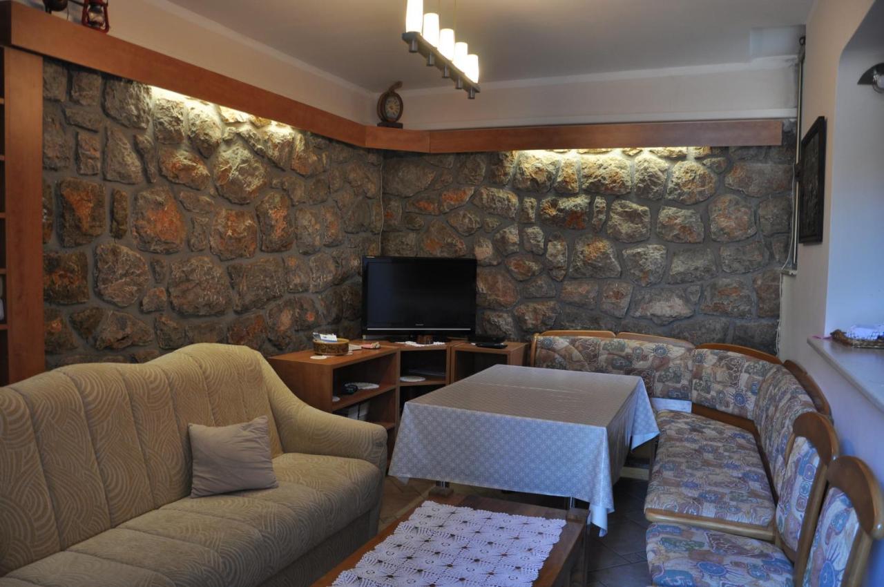 Apartmani Karla Klenovica Bagian luar foto