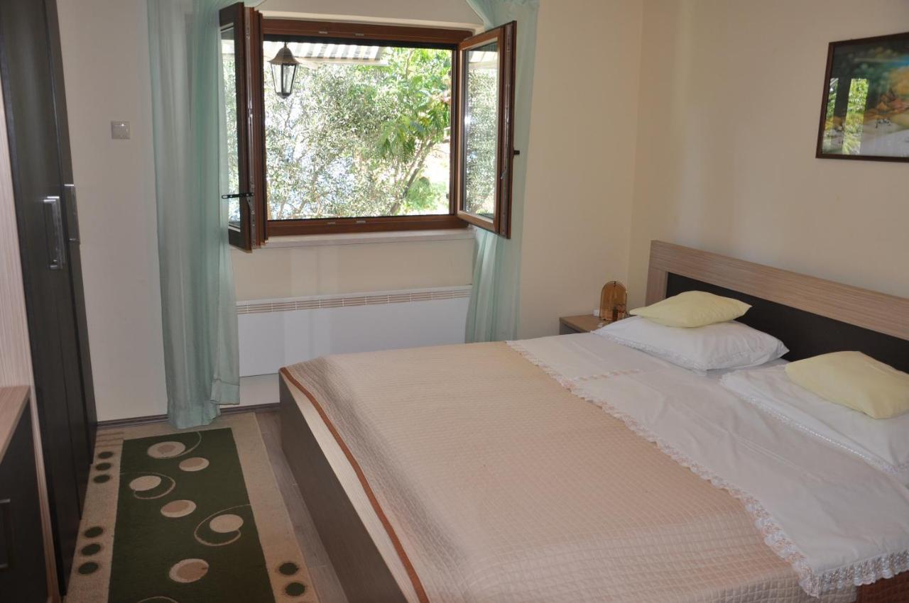 Apartmani Karla Klenovica Bagian luar foto