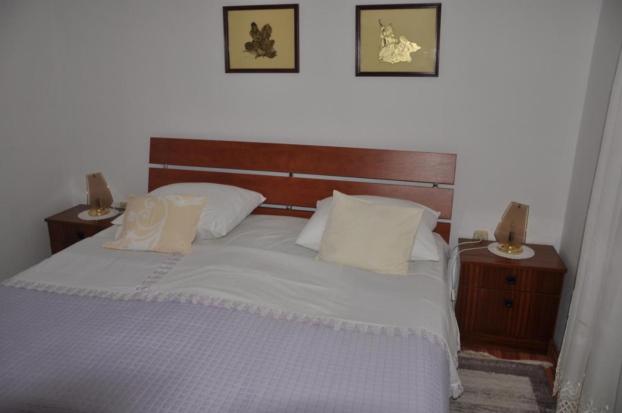 Apartmani Karla Klenovica Bagian luar foto